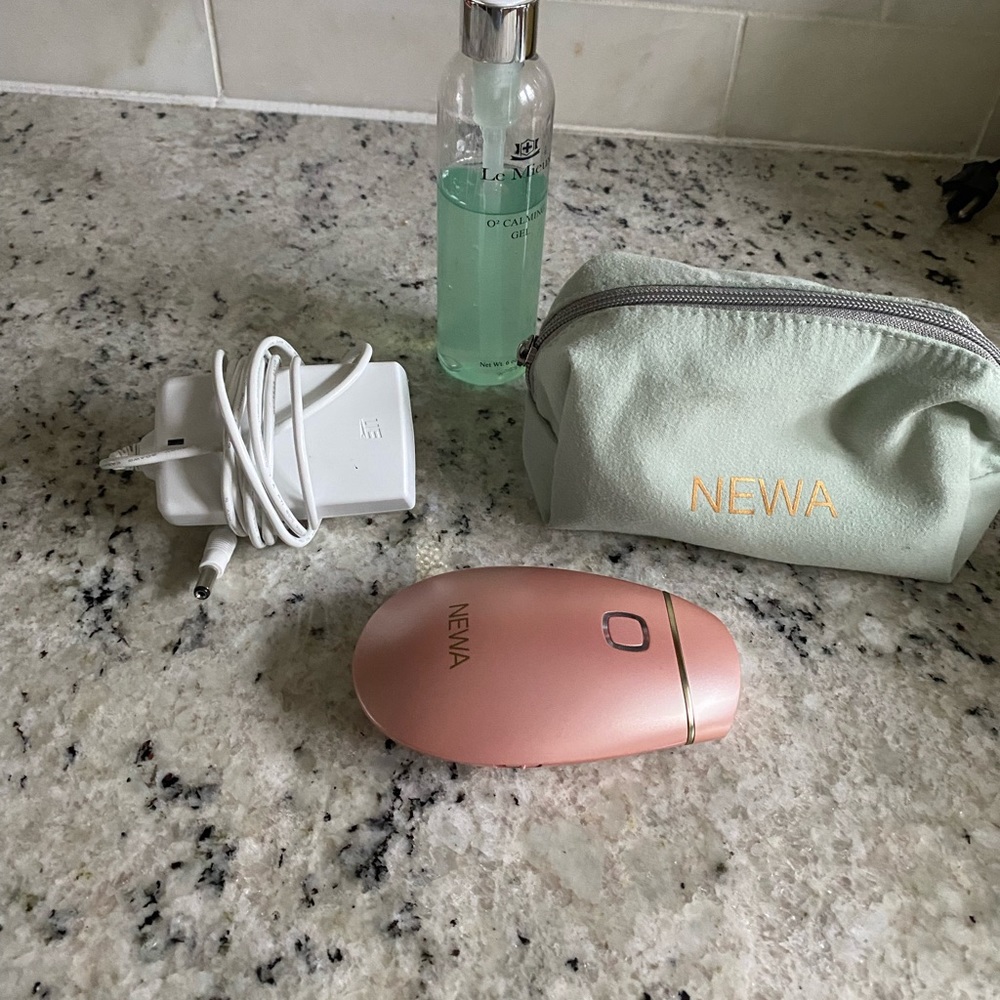 Newa radio frequency facial device